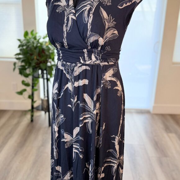 Soma Serenity Maxi Dress Navy Floral Print L Built-in Bra Cool Touch Pockets - Picture 9 of 15